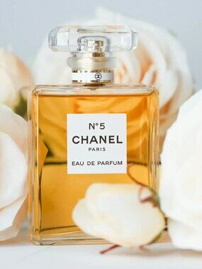CHANEL No. 5 Eau de Parfum - 50ml 💛🖤🤍